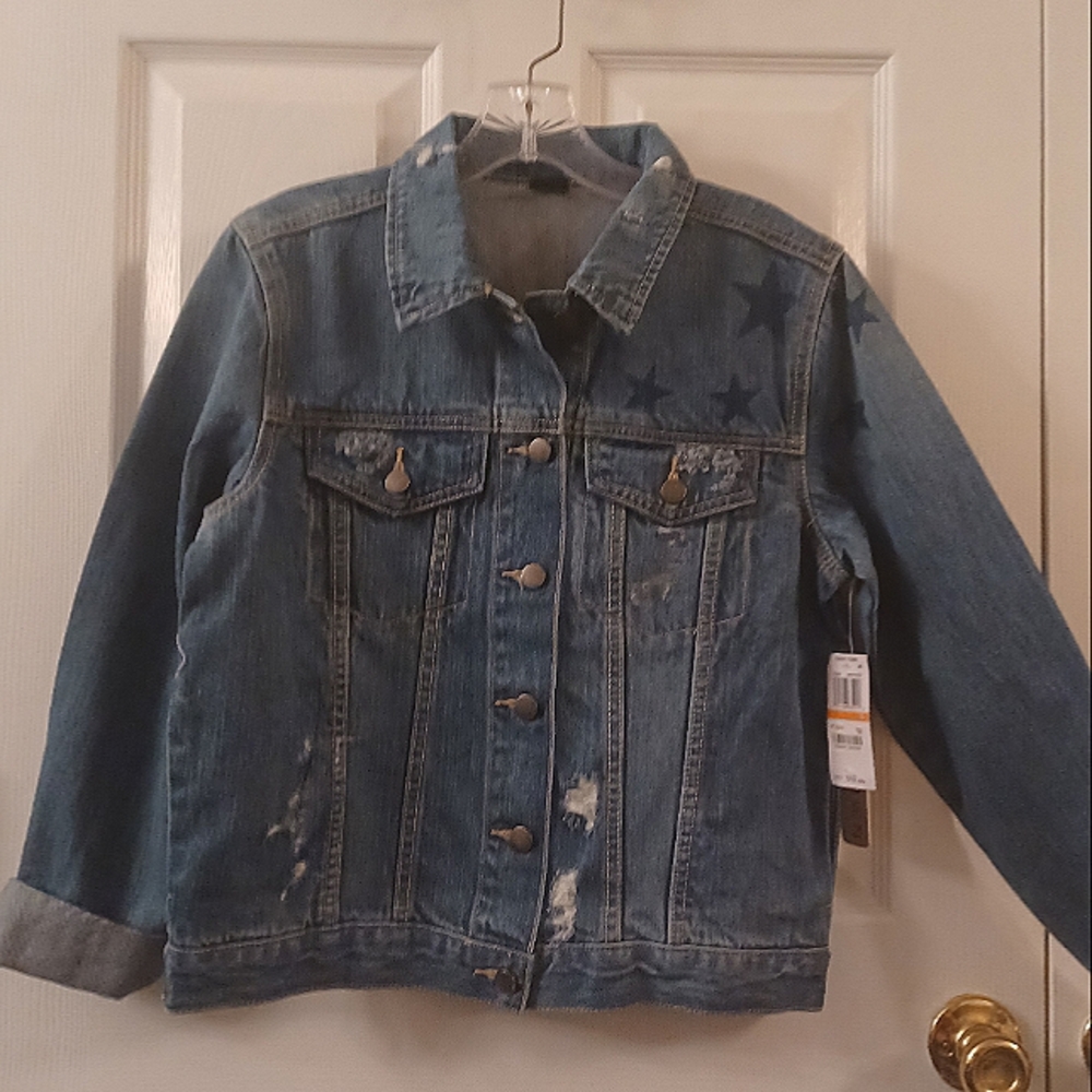Tinseltown ladies jean jacket. Jacket is brand new never worn with tag